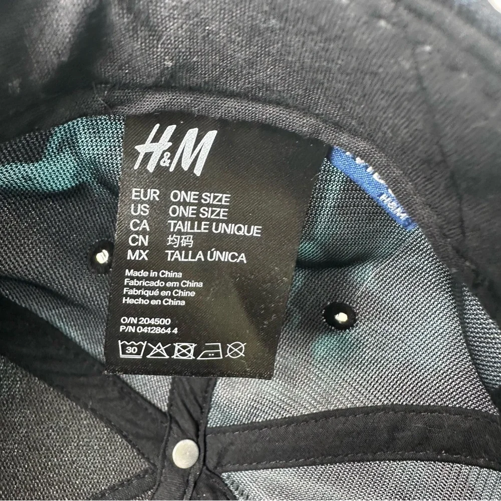 H&M stylish cap